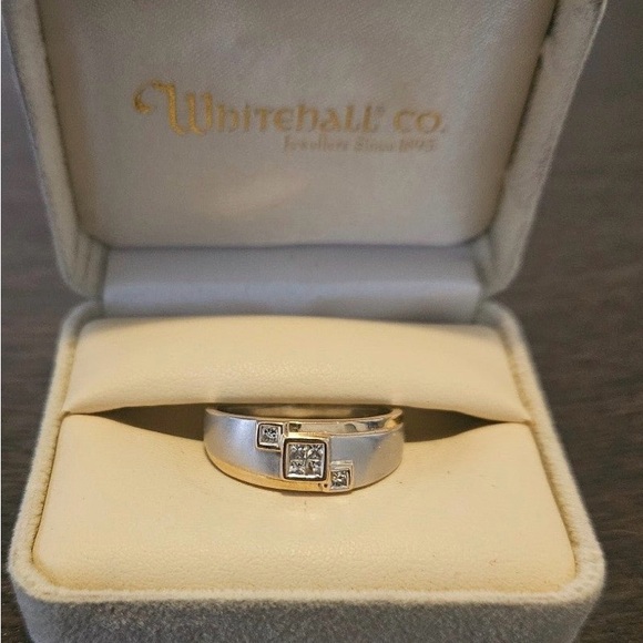 Other - 14K two toned yellow white Gold natural diamond men’s wedding band ring size 11